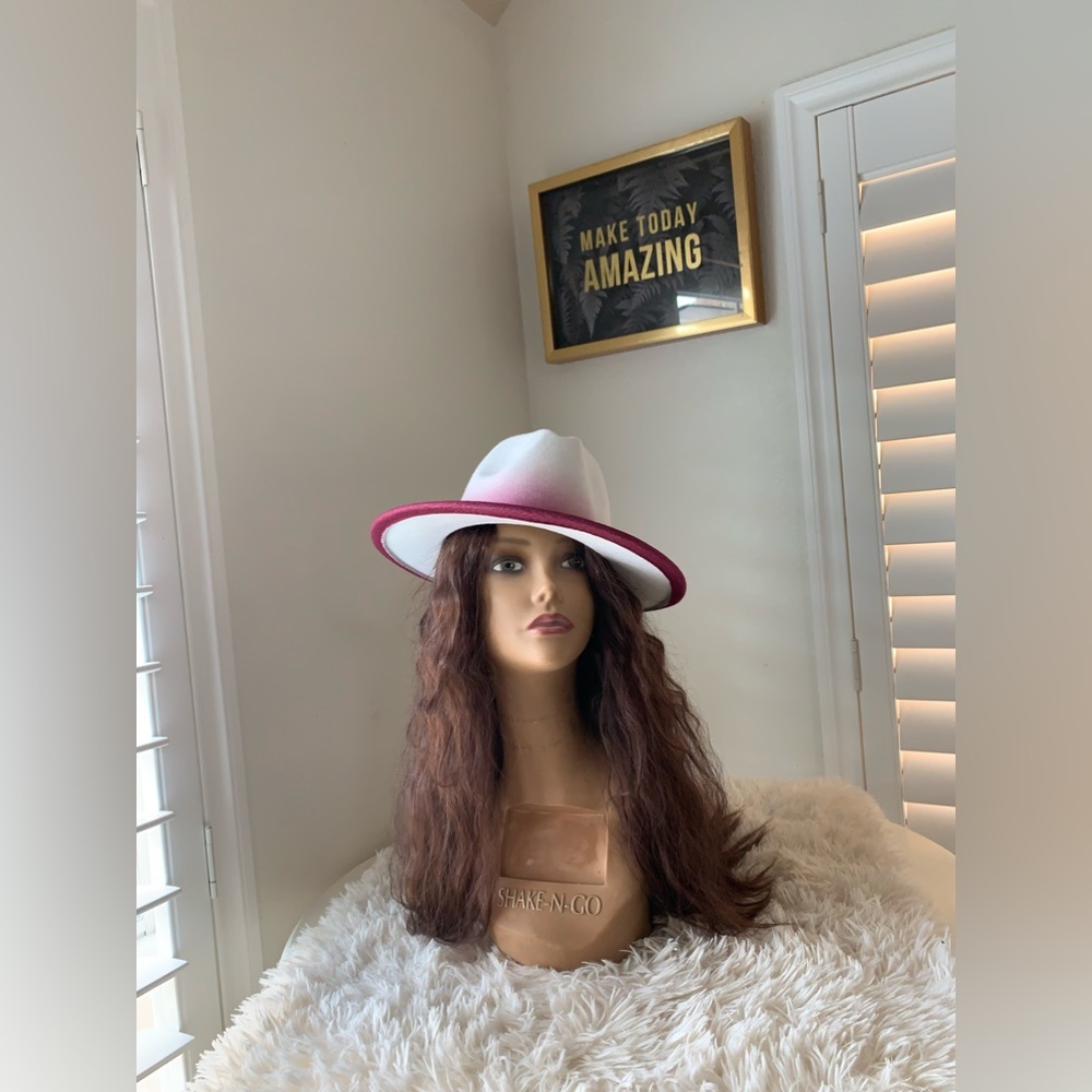 This is a beautiful pinkish wine and Winter white Fedora hat